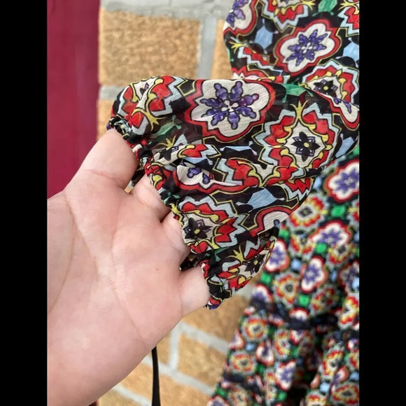 alice + olivia Arnette Tiered Tunic Dress medium - Picture 8 of 14